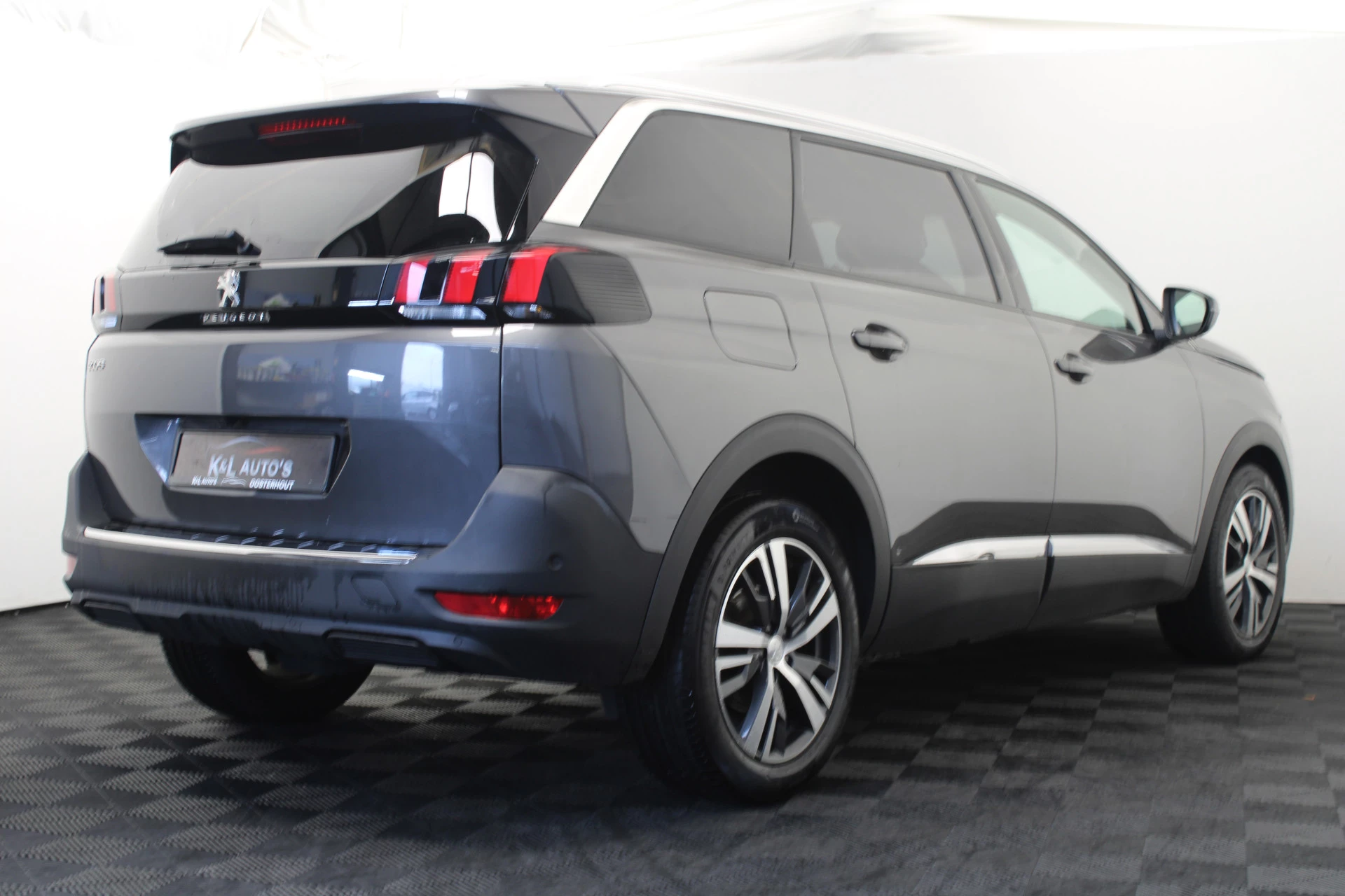 Hoofdafbeelding Peugeot 5008