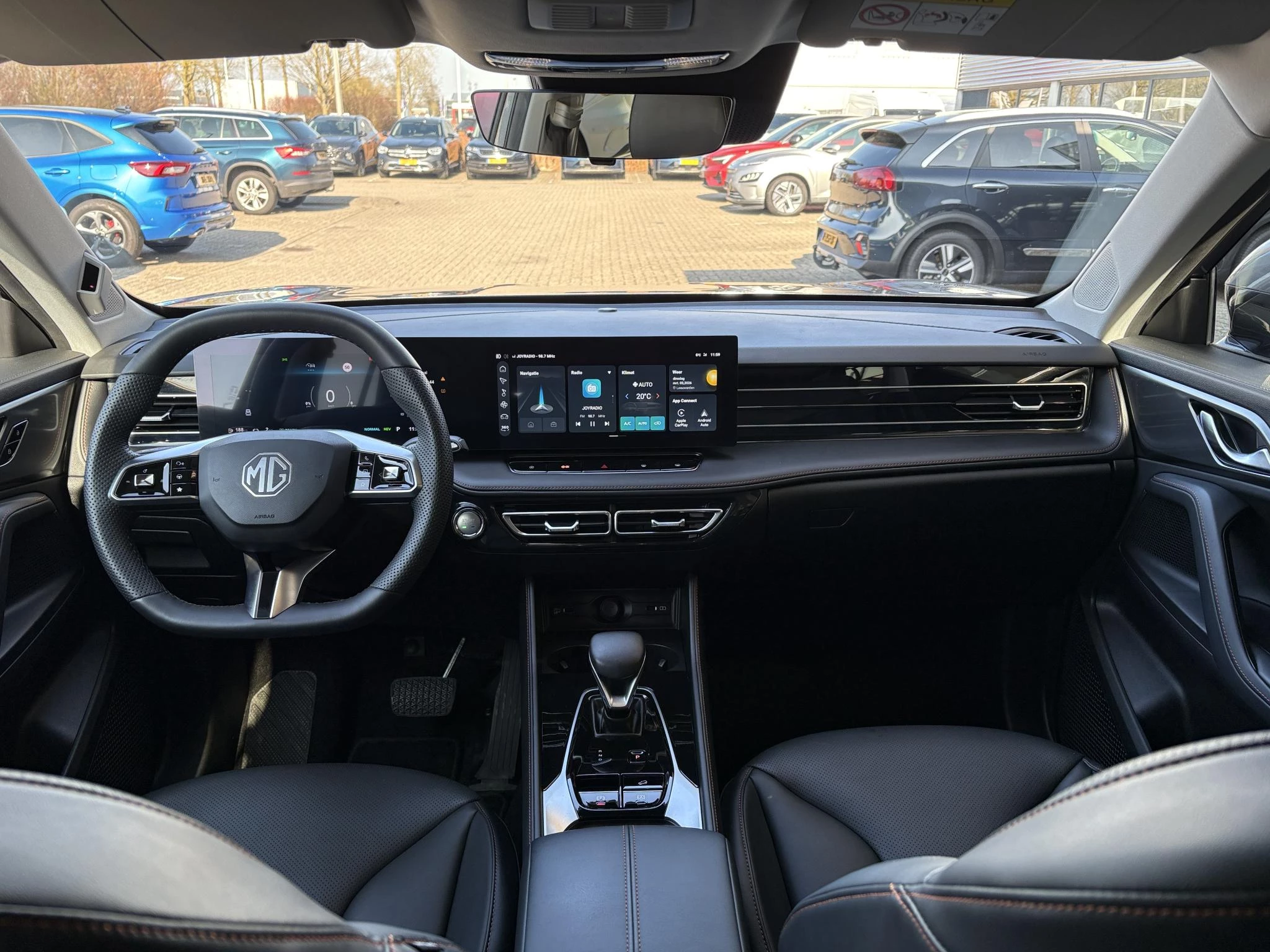 Hoofdafbeelding MG HS