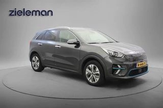 Kia e-Niro Edition 64 kWh - Carplay, Trekhaak, Stoelverw. SOH 100%
