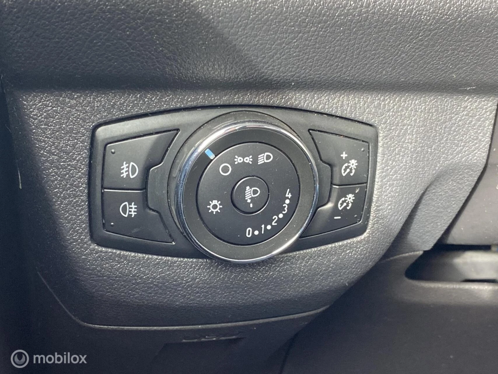 Hoofdafbeelding Ford Transit Courier