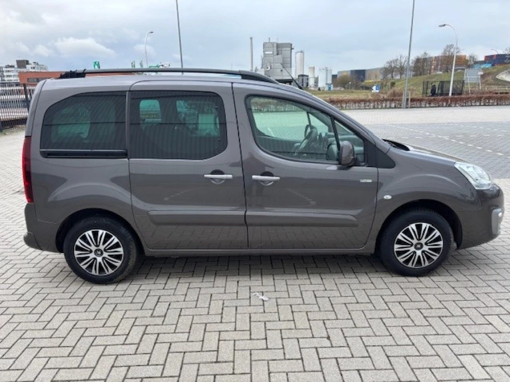 Hoofdafbeelding Peugeot Partner