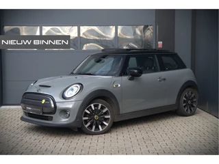 MINI Electric Mini Yours 33 kWh | Panoramadak | Harman Kardon | Head-Up Display | Union Jack | Black Pack | BTW | Stoelverwarming | Keyless | Apple Carplay | Navigatie | Camera | Parkeersensoren | Warmtepomp | Leer | Cruise