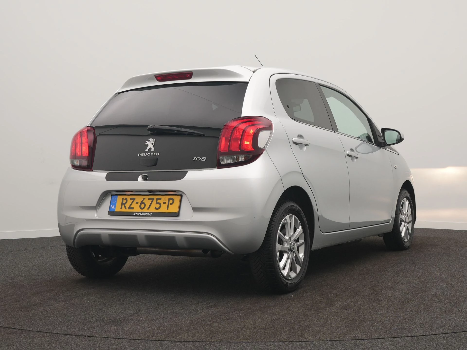 Hoofdafbeelding Peugeot 108