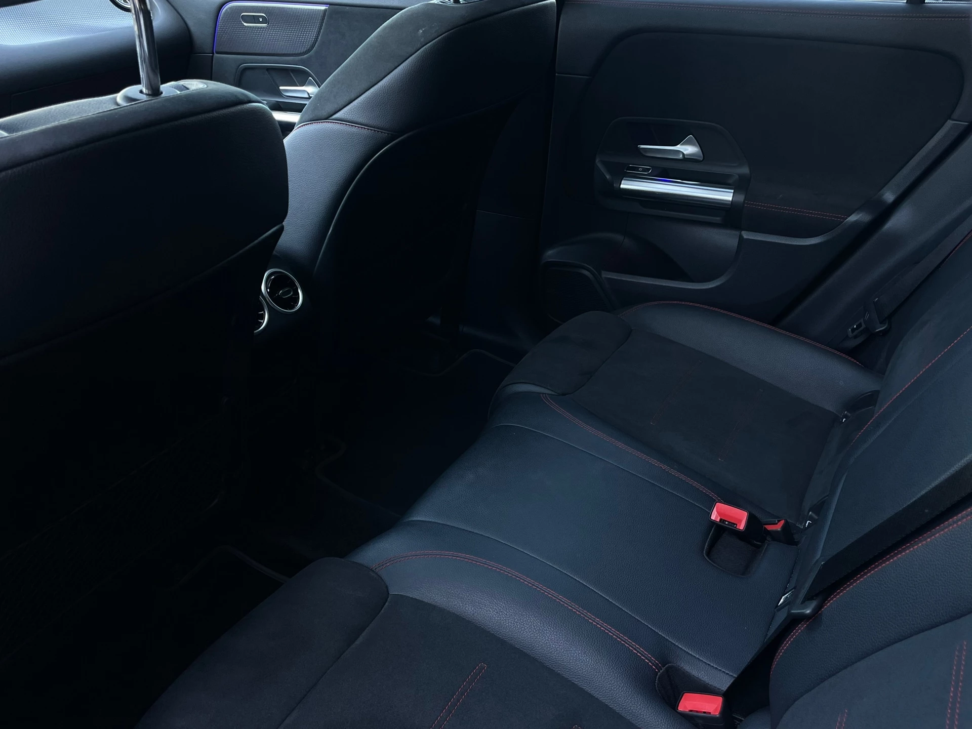 Hoofdafbeelding Mercedes-Benz EQA