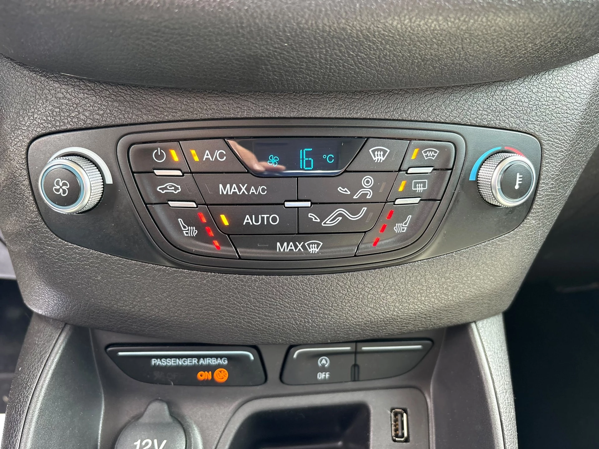 Hoofdafbeelding Ford Tourneo Courier