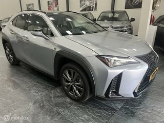 Hoofdafbeelding Lexus UX