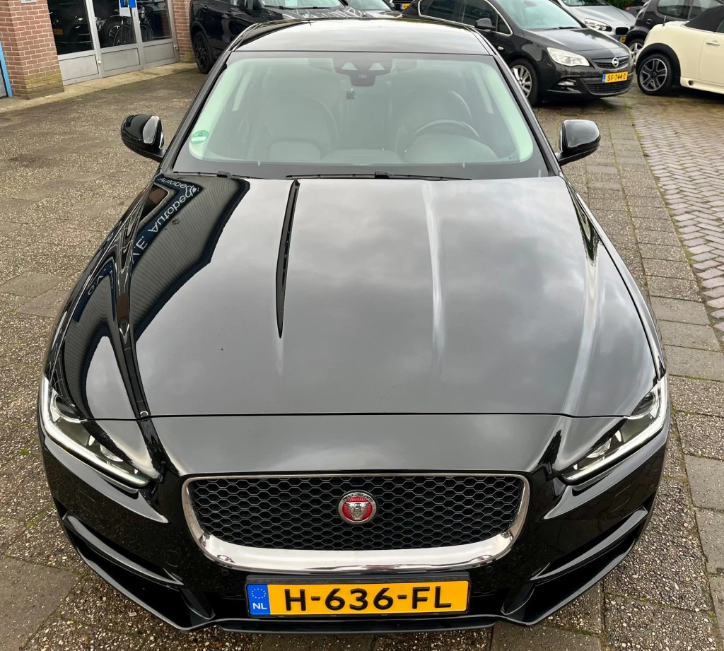 Hoofdafbeelding Jaguar XE