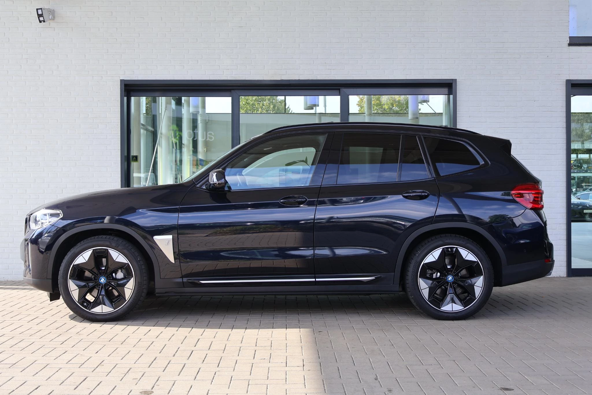 Hoofdafbeelding BMW iX3