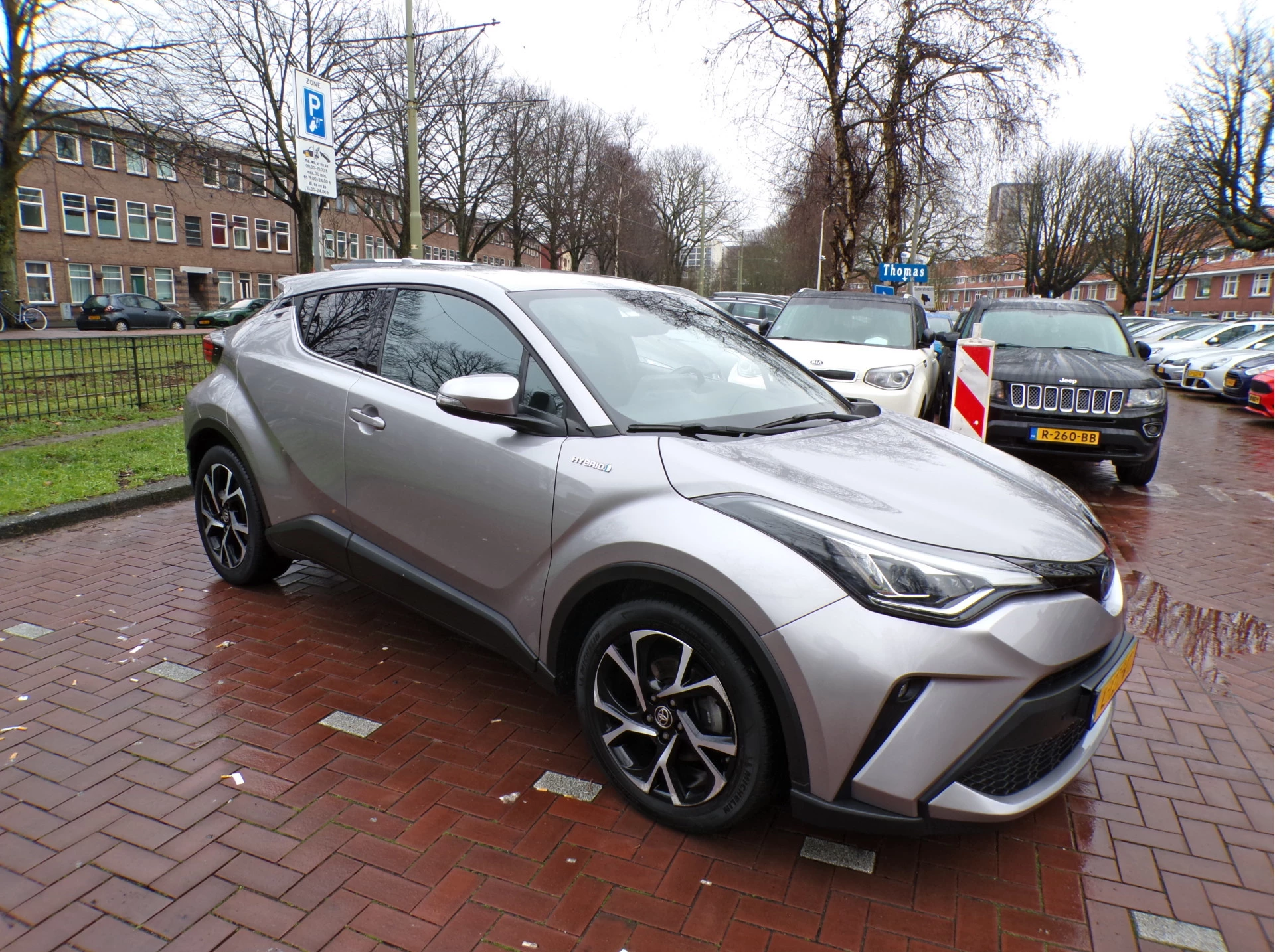 Hoofdafbeelding Toyota C-HR