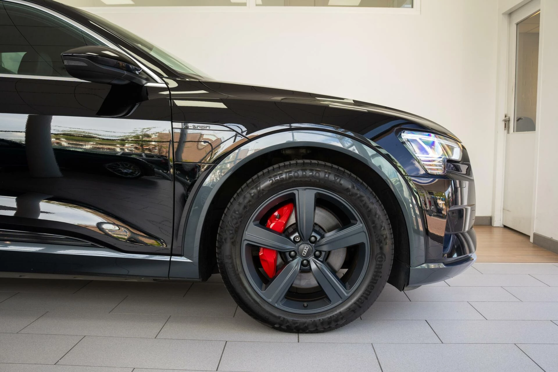 Hoofdafbeelding Audi e-tron