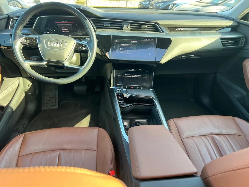 Hoofdafbeelding Audi e-tron