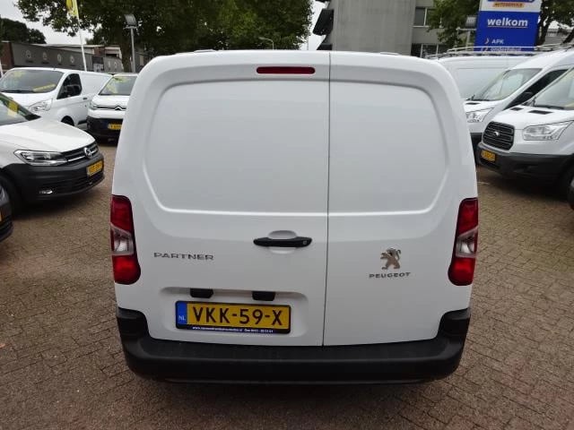 Hoofdafbeelding Peugeot Partner