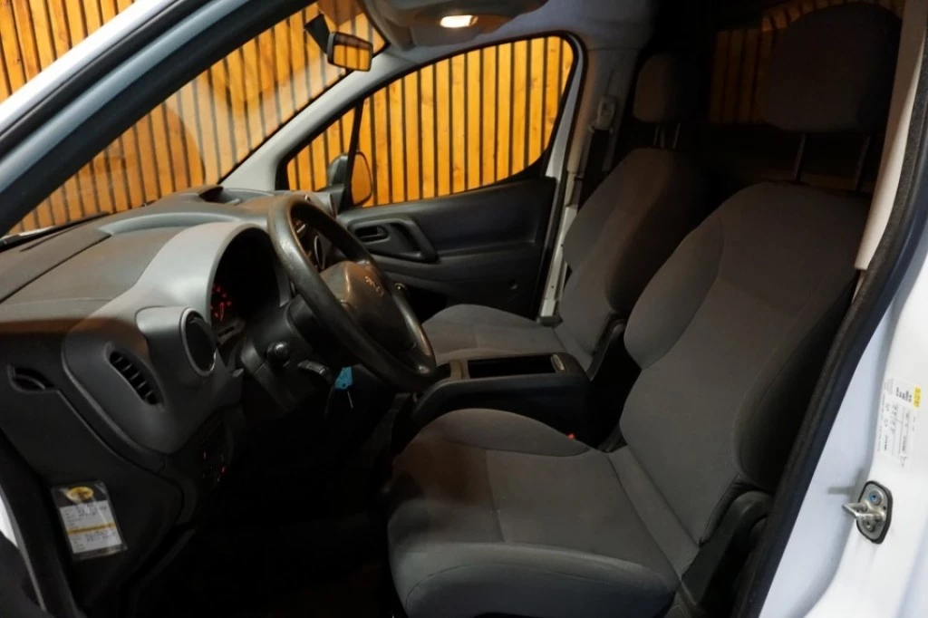 Hoofdafbeelding Peugeot Partner
