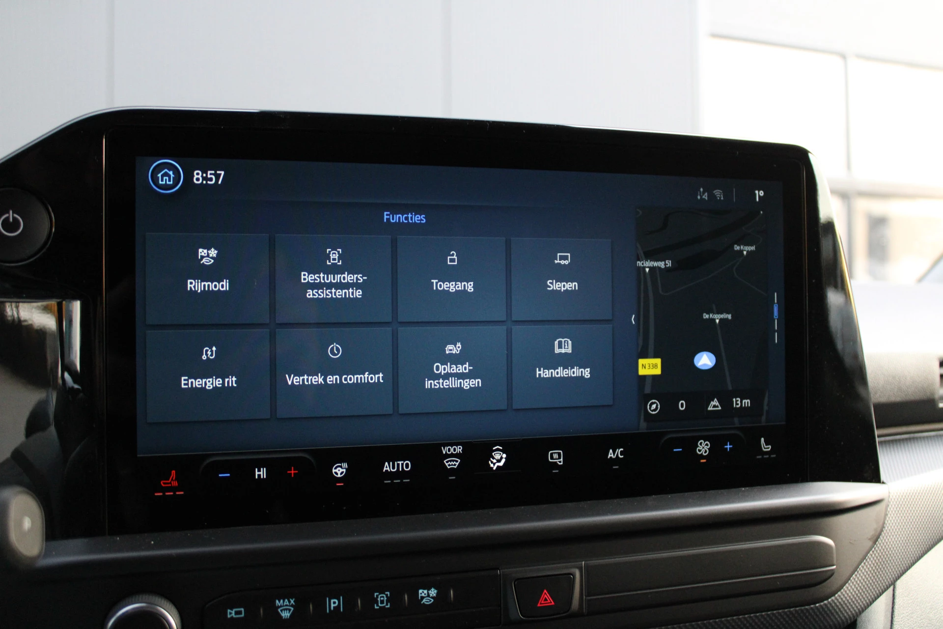 Hoofdafbeelding Ford E-Transit Custom