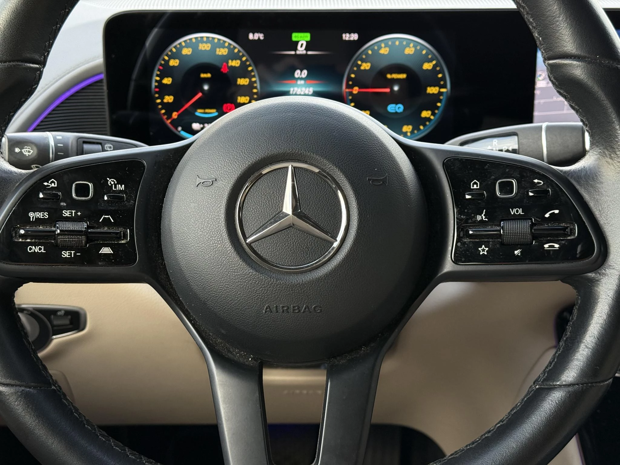 Hoofdafbeelding Mercedes-Benz EQC