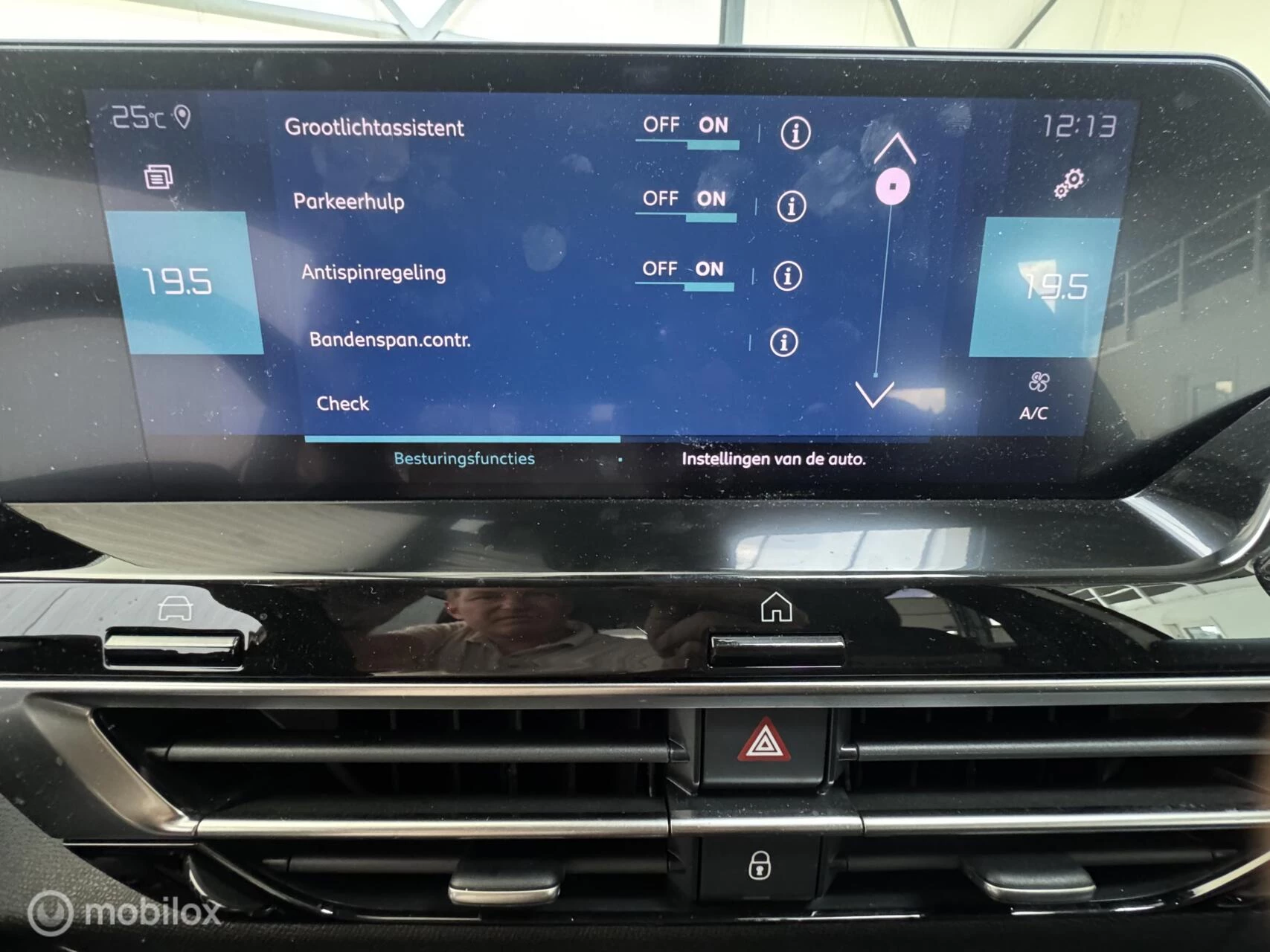 Hoofdafbeelding Citroën ë-C4