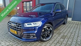 Audi Q5 55 TFSIe Competition/ luchtvering/ trekhaak/ pano