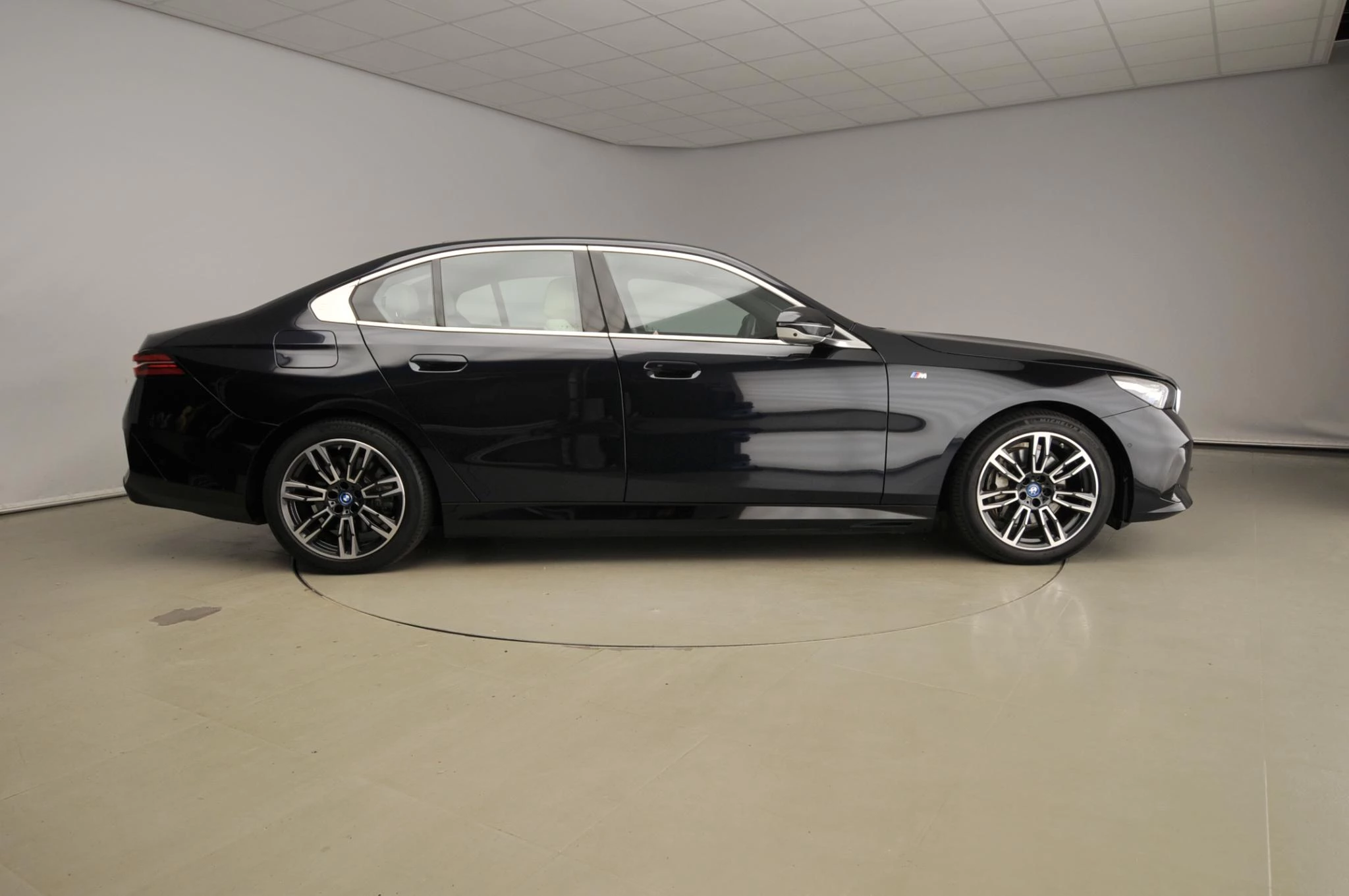 Hoofdafbeelding BMW i5