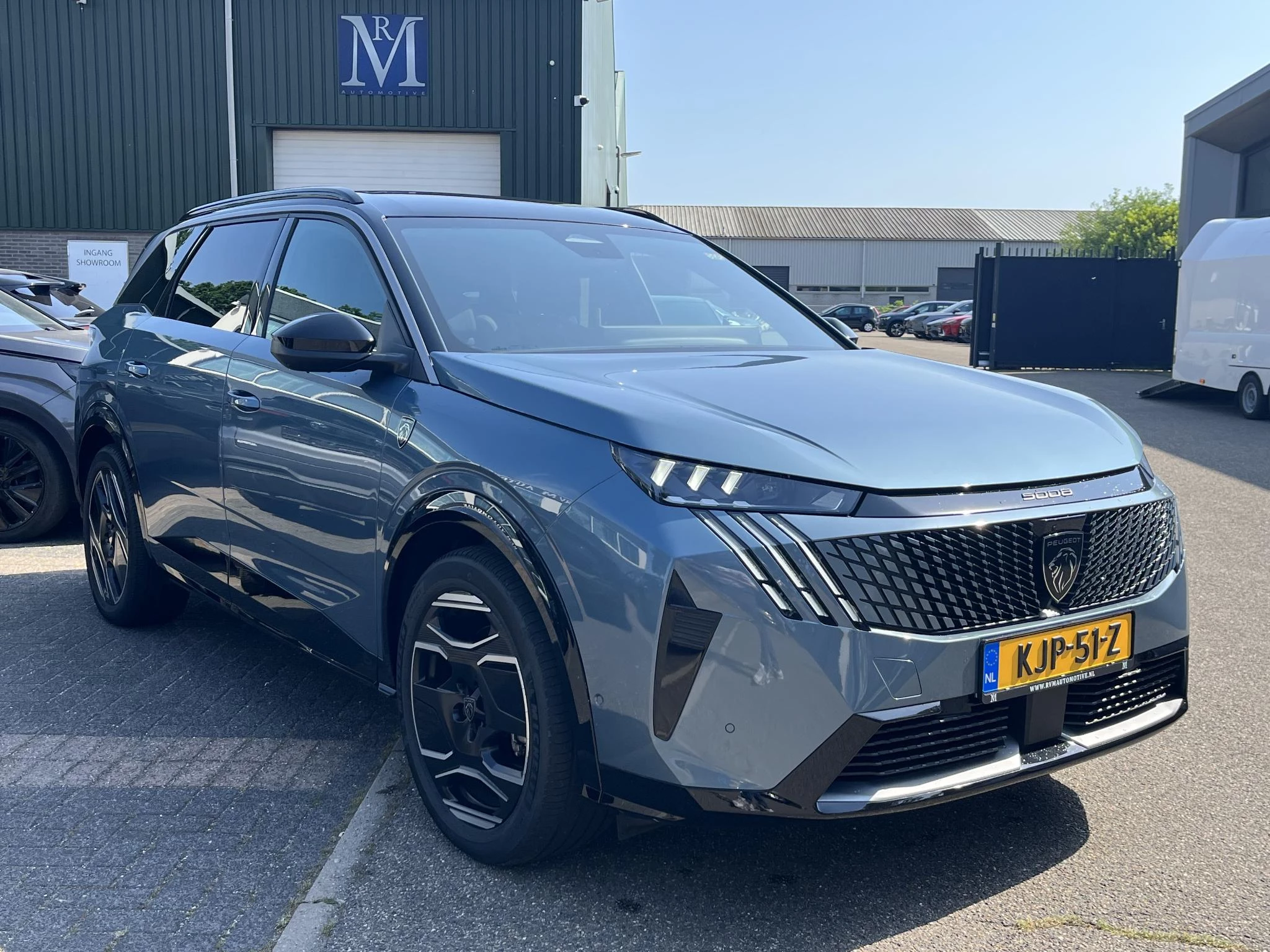 Hoofdafbeelding Peugeot e-5008