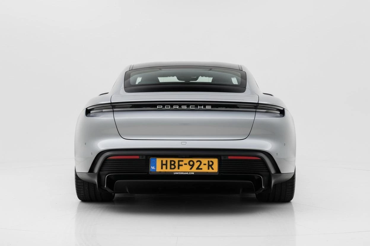 Hoofdafbeelding Porsche Taycan