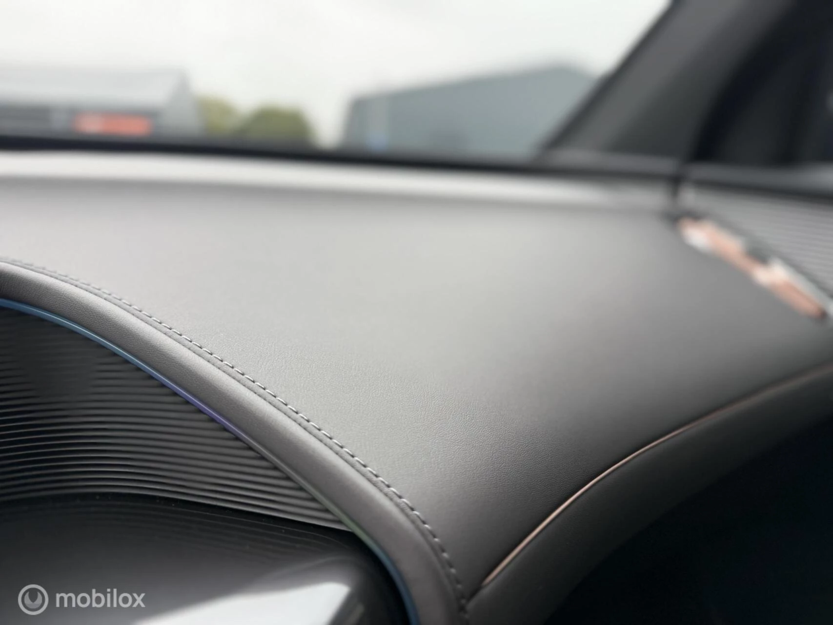 Hoofdafbeelding Mercedes-Benz EQC