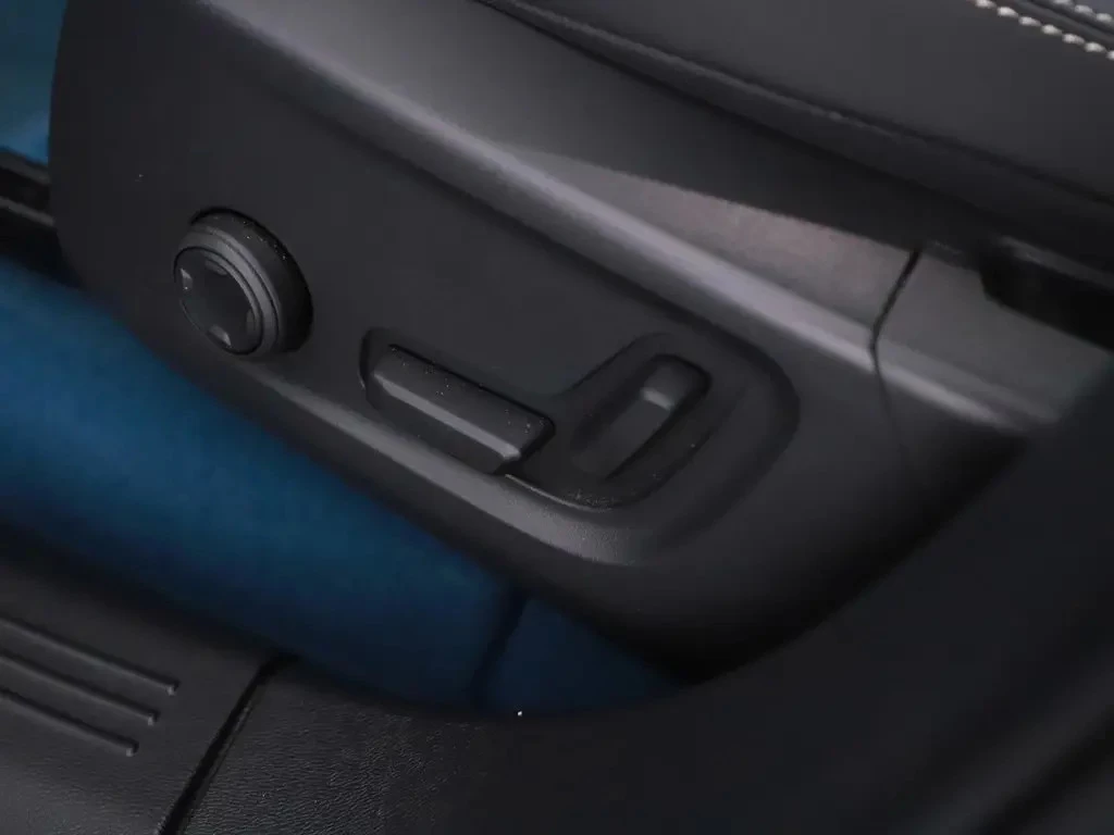 Hoofdafbeelding Volvo C40