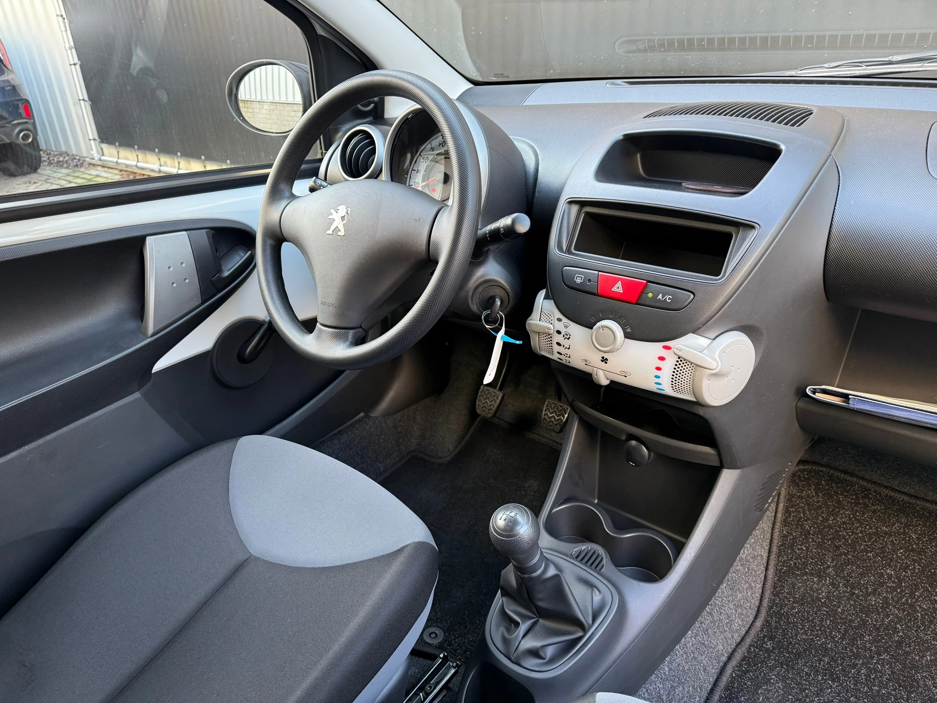 Hoofdafbeelding Peugeot 107