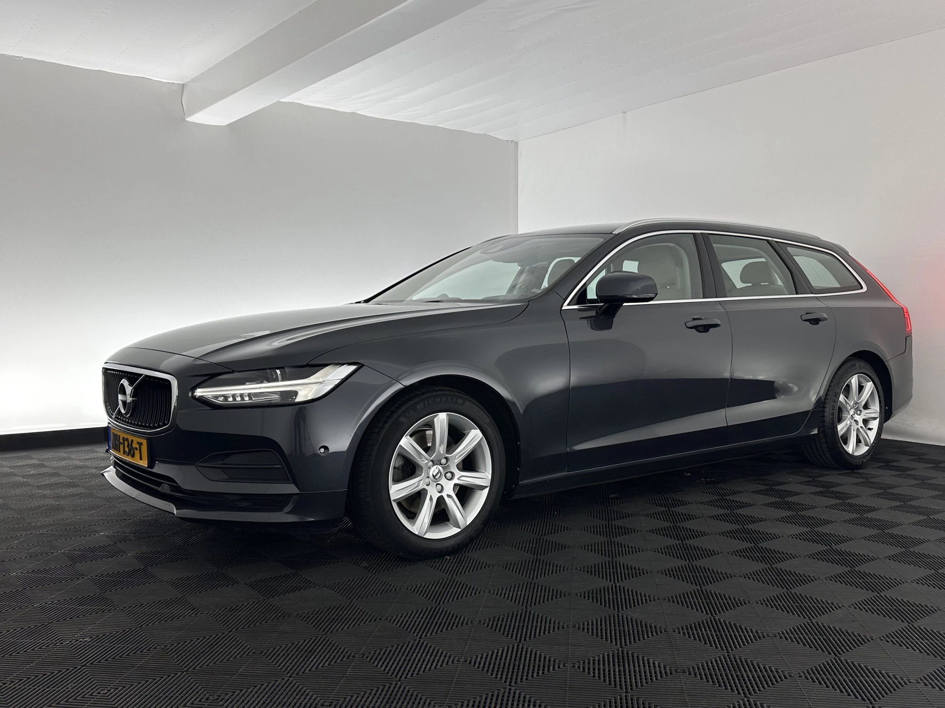 Hoofdafbeelding Volvo V90