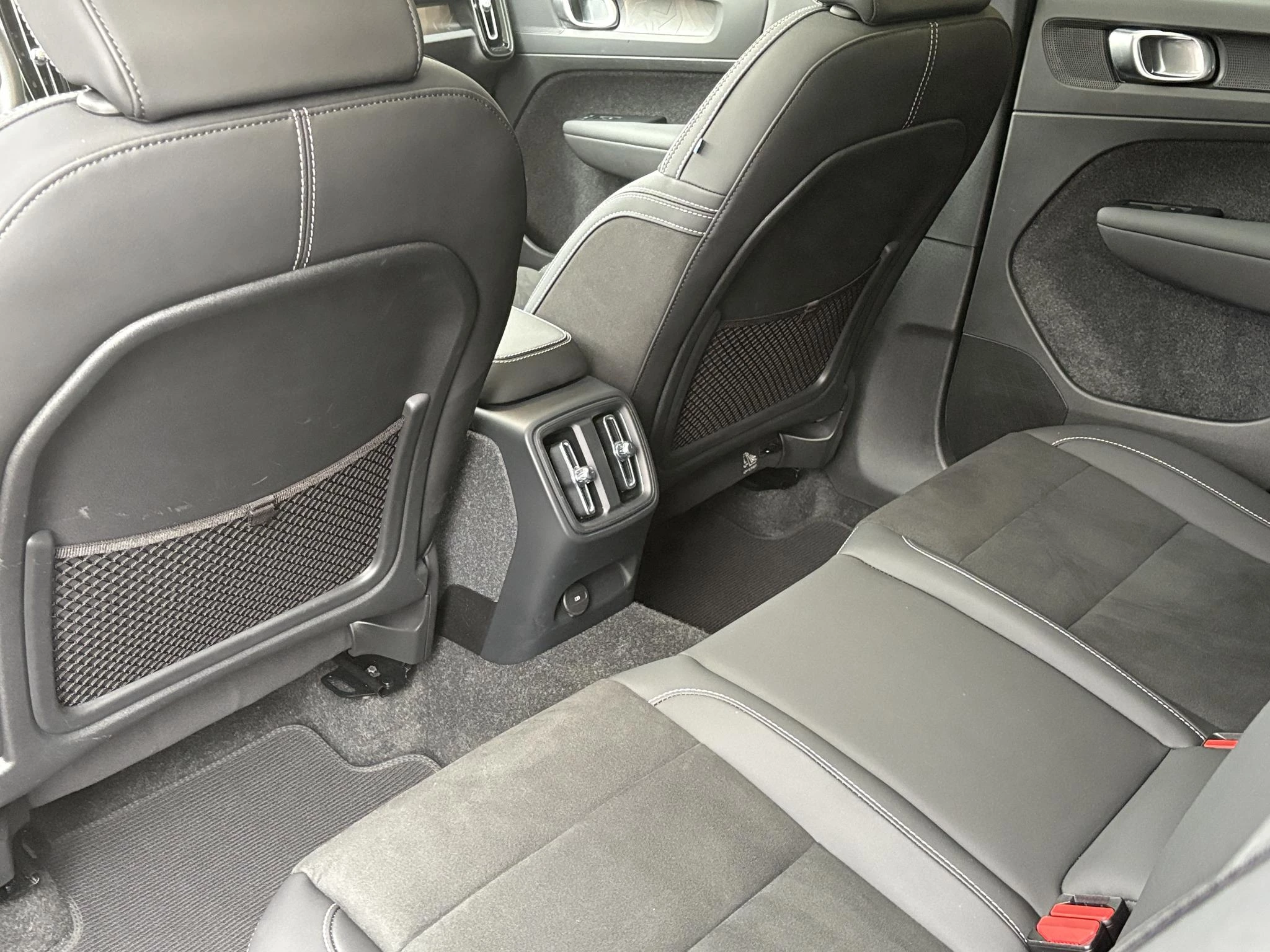 Hoofdafbeelding Volvo C40