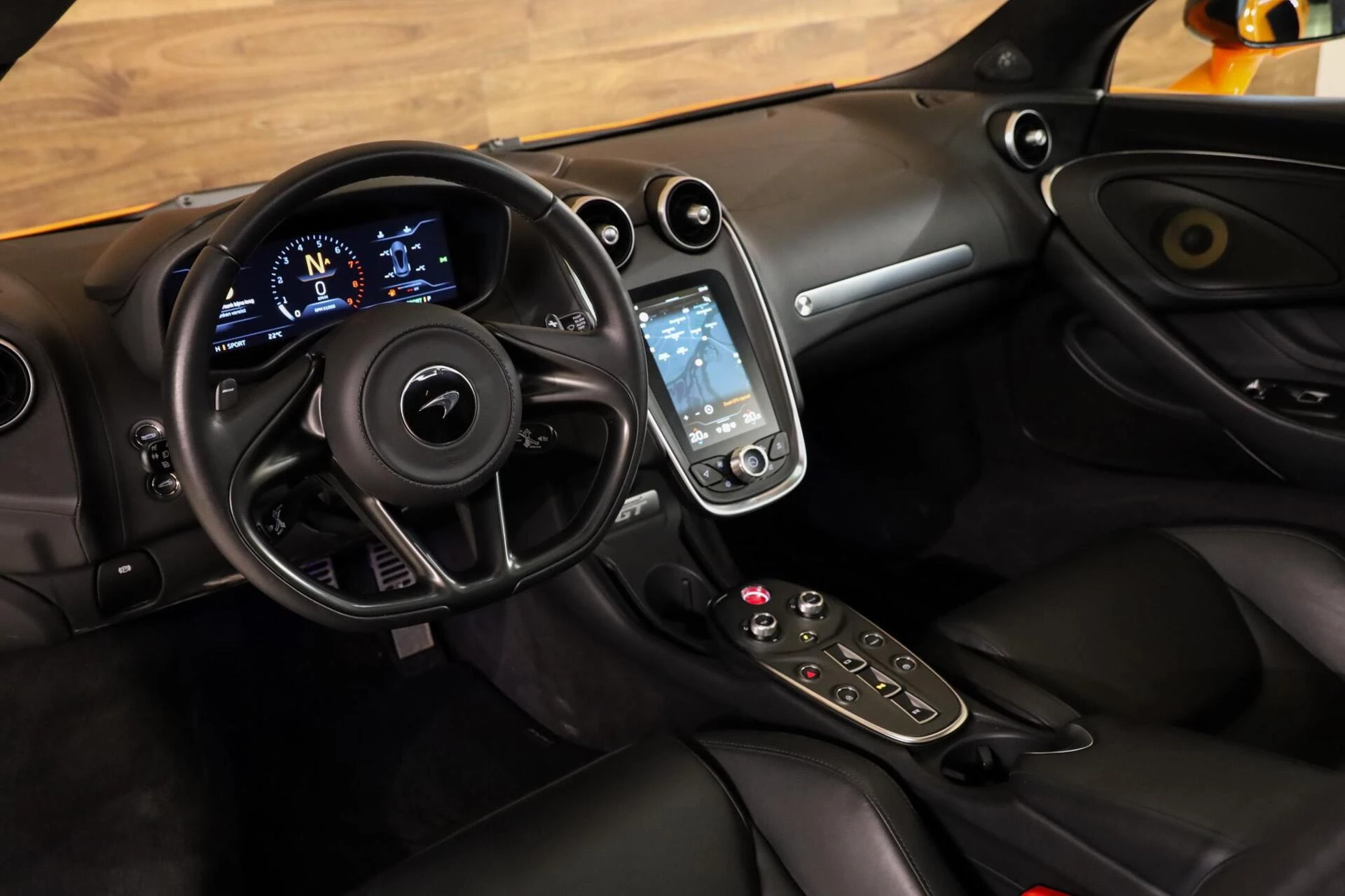 Hoofdafbeelding McLaren GT