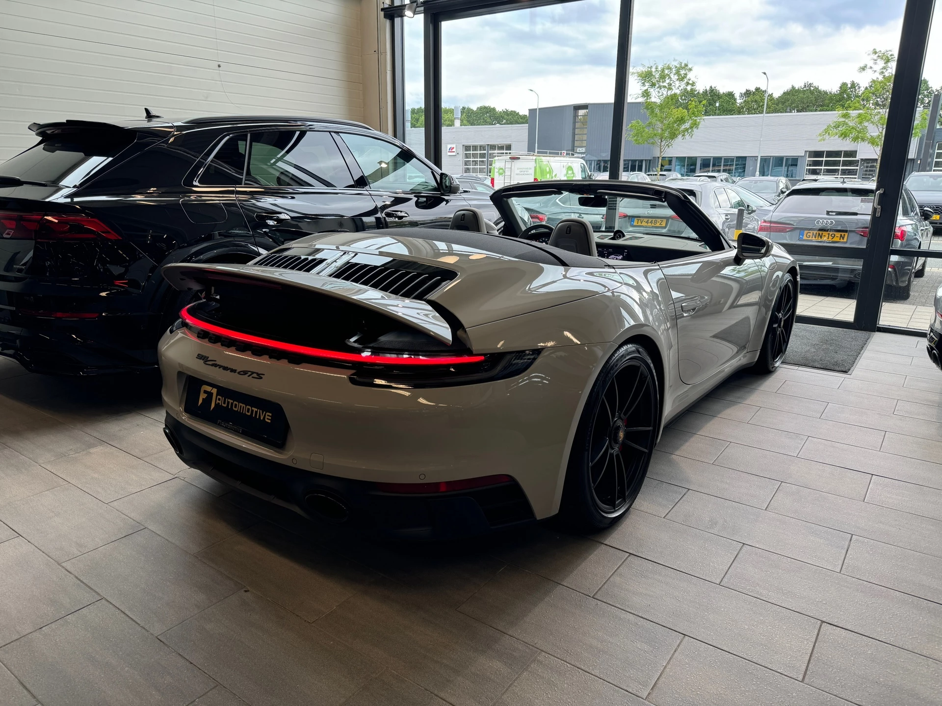 Hoofdafbeelding Porsche 911
