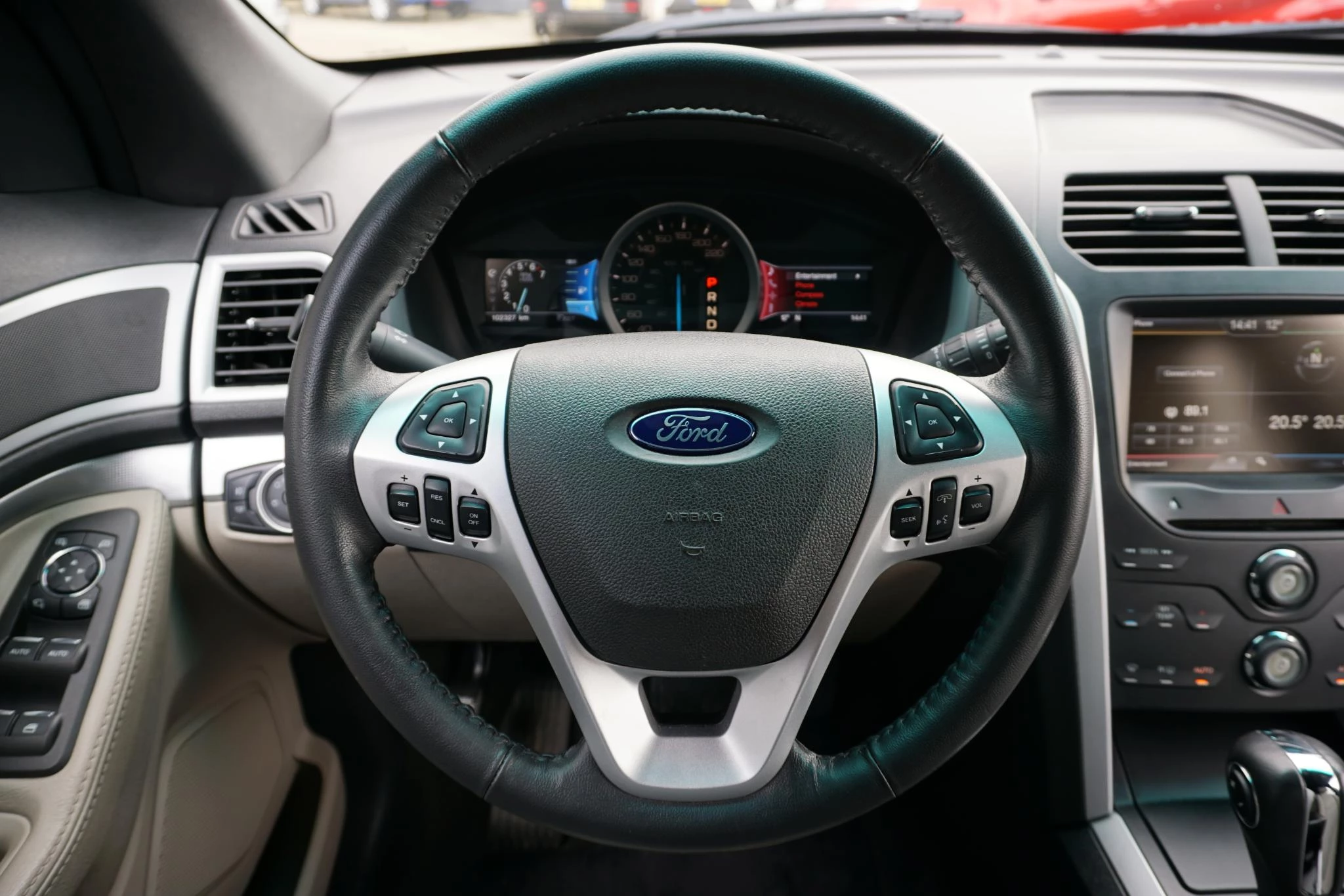 Hoofdafbeelding Ford Explorer
