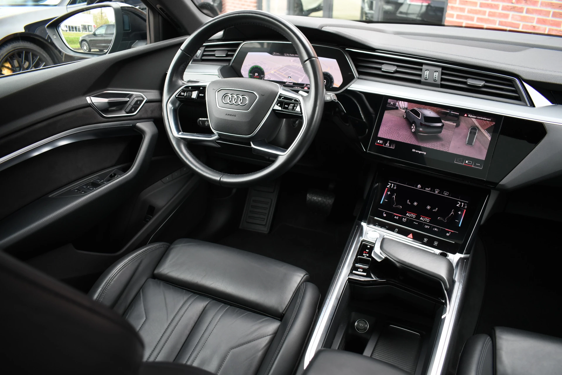 Hoofdafbeelding Audi e-tron