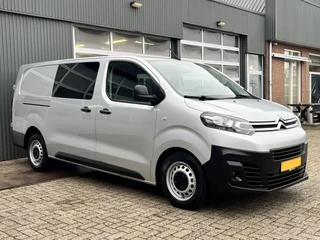Citroën Jumpy 2.0 BlueHDI DC L2H1 Marge BTW en BPM vrij!! Airco Cruise controle Trekhaak 2500kg Navigatiesysteem 5-Persoons Parkeerhulp achter Apple carplay 1e eigenaar Euro 6 Bpm en Btw vrij voor particulier gebruik !!