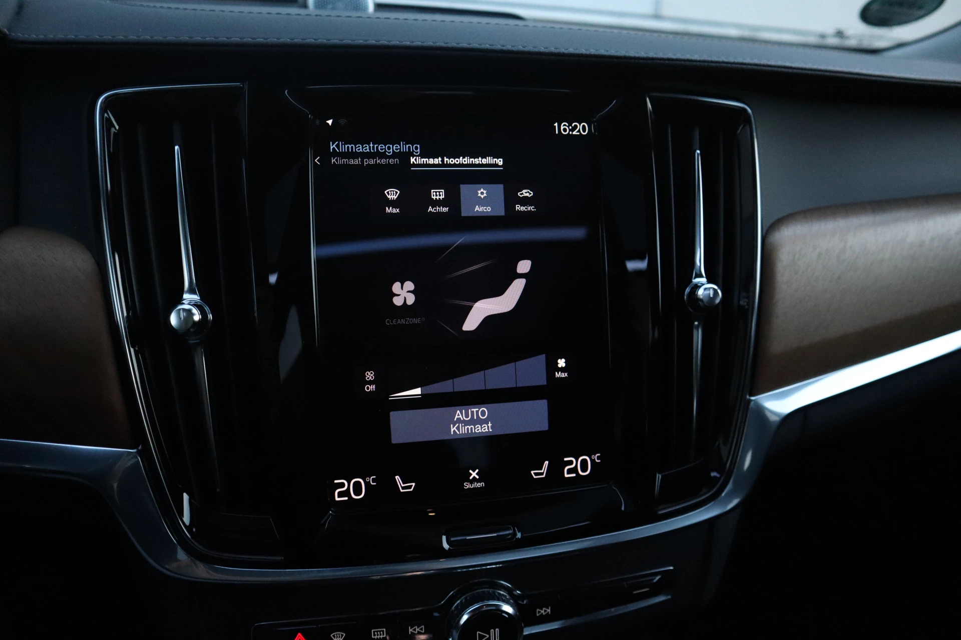 Hoofdafbeelding Volvo V90