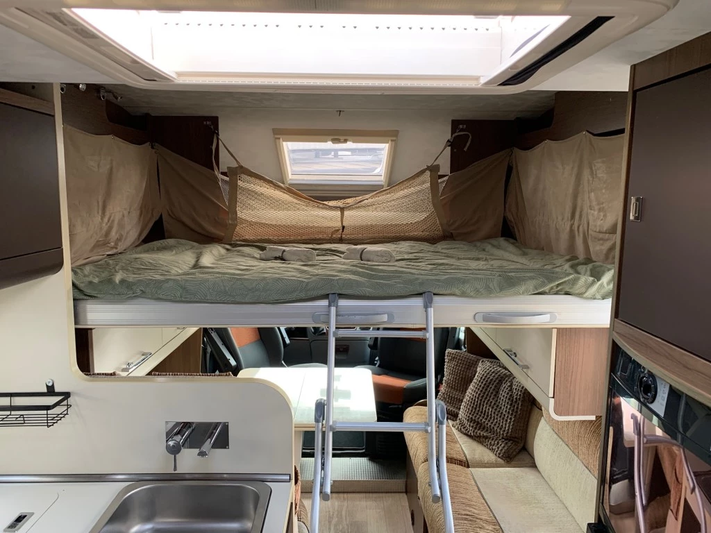 Hoofdafbeelding Roller Team T-line 255 Airco 6x Slaappl. 5 Zitpl.