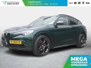 Hoofdafbeelding Alfa Romeo Stelvio Alfa Romeo Stelvio 2.0 Turbo Aut. 280pk AWD Veloce | Schuif/Kanteldak | Elektrische trekhaak | Adapt. Cruise | Harman Kardon | Leder Dashboard