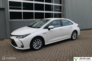 Hoofdafbeelding Toyota Corolla Toyota Corolla 1.8 Hybrid Active | 1e Eigenaar | Trekhaak | Boekjes.