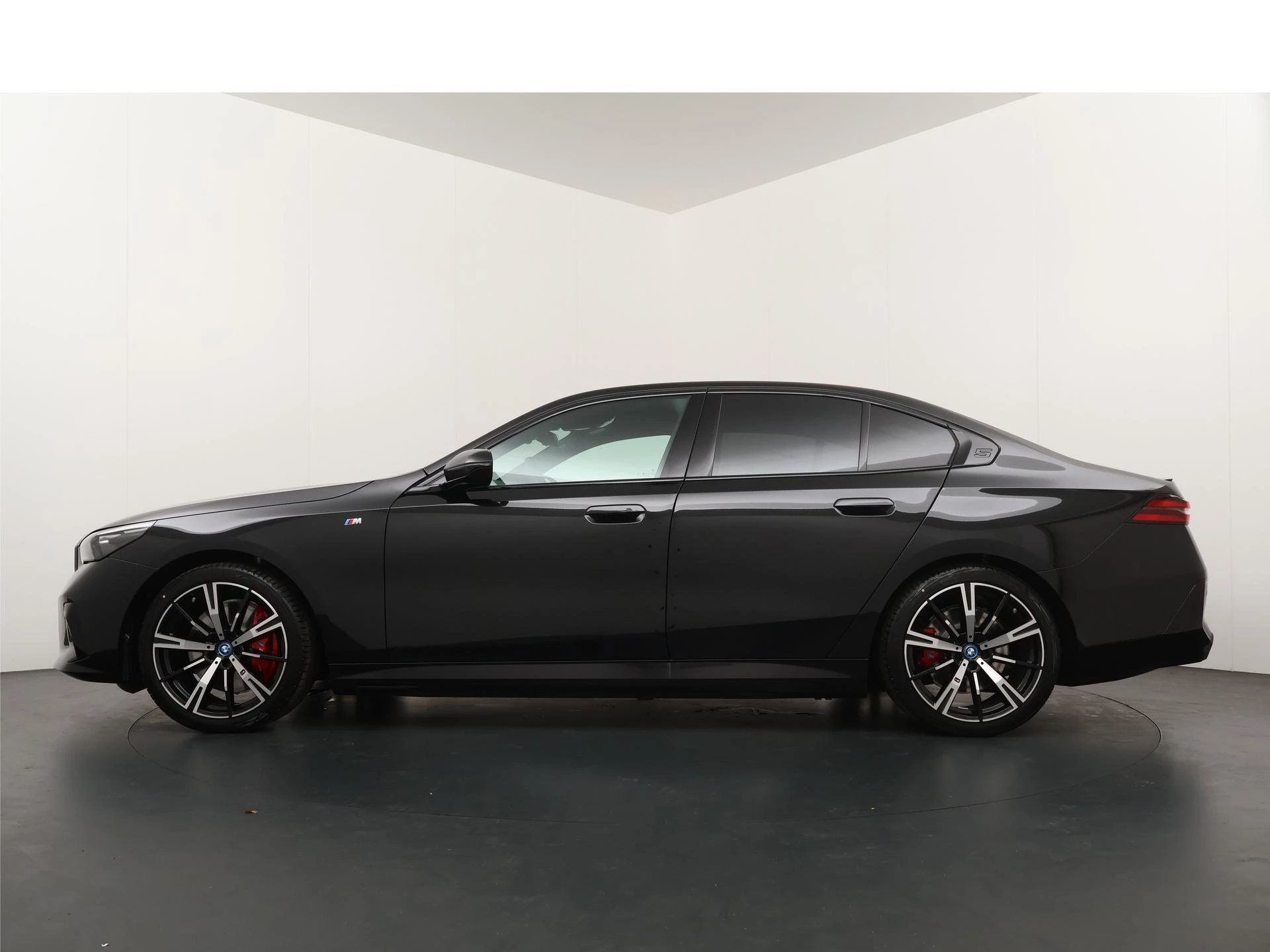 Hoofdafbeelding BMW i5