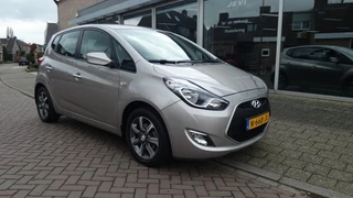 Hoofdafbeelding Hyundai ix20 Hyundai ix20 1.6I Go !!!! AUTOMAAT * NAVIGATIE * CRUISE * CAMERA * STOEL E