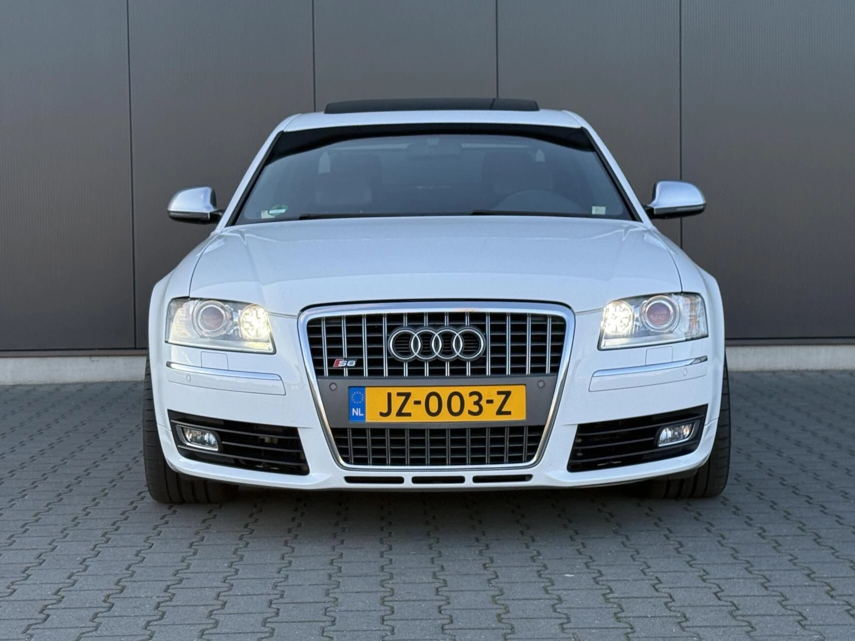 Hoofdafbeelding Audi S8