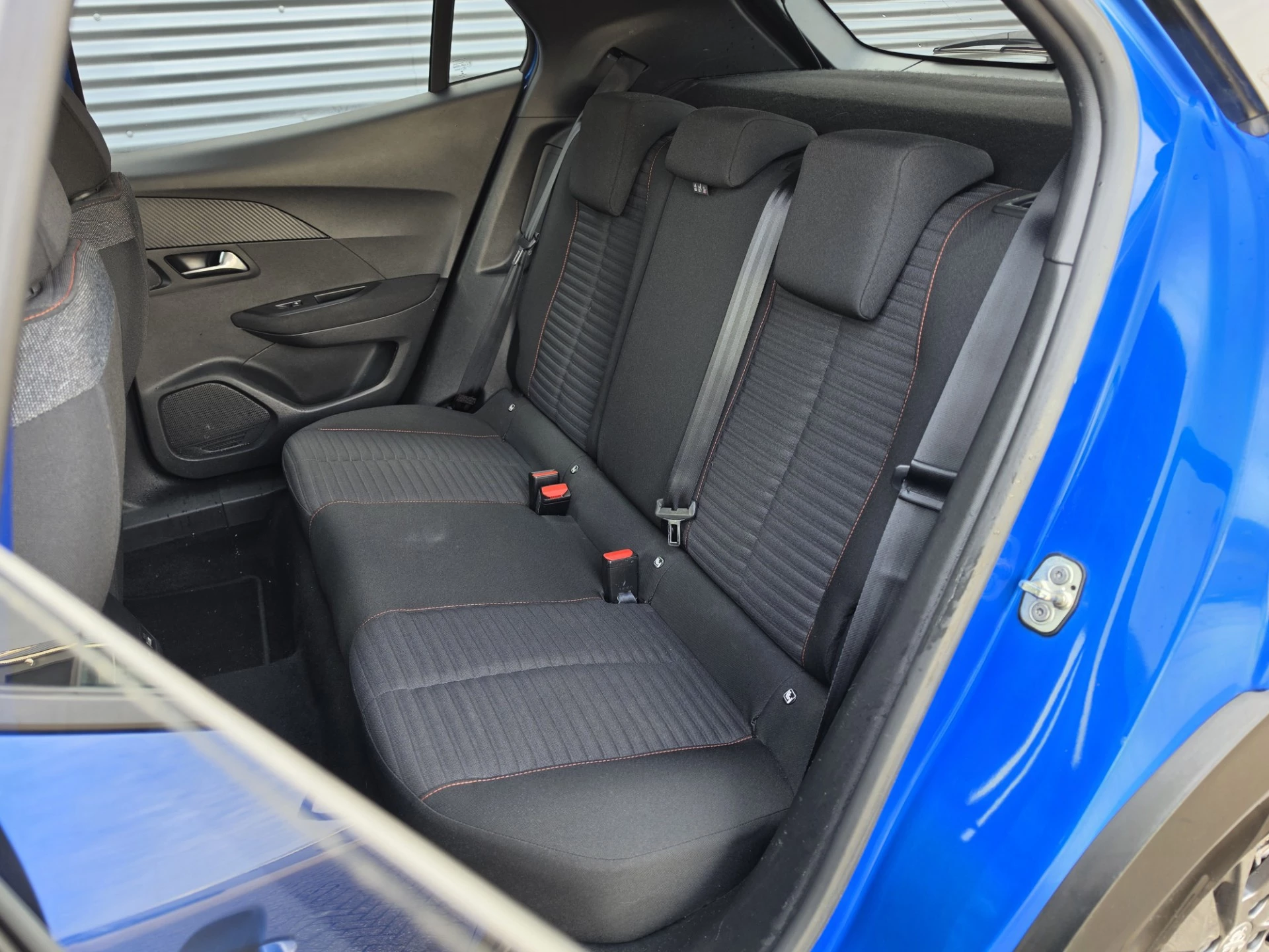 Hoofdafbeelding Peugeot e-2008