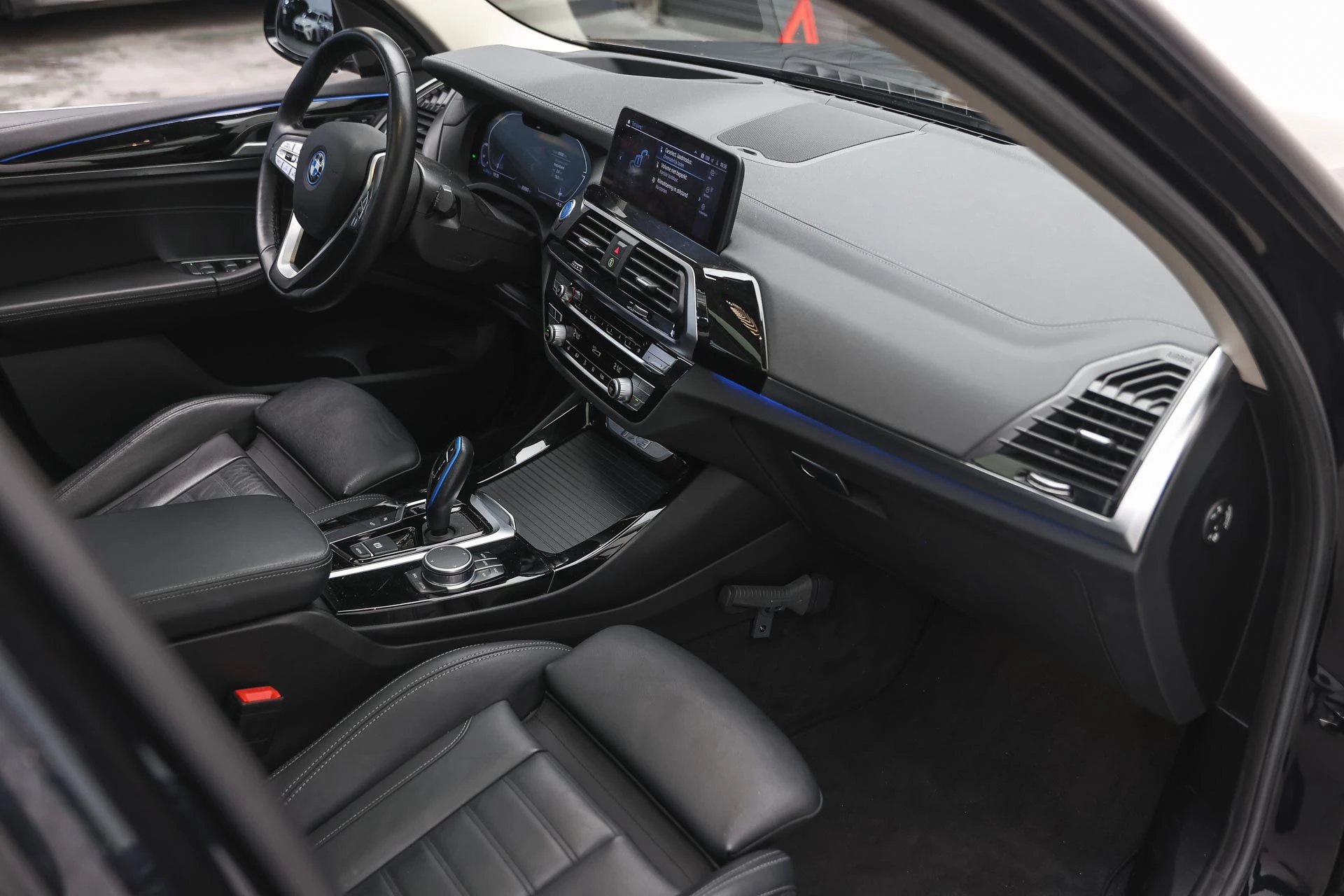 Hoofdafbeelding BMW iX3