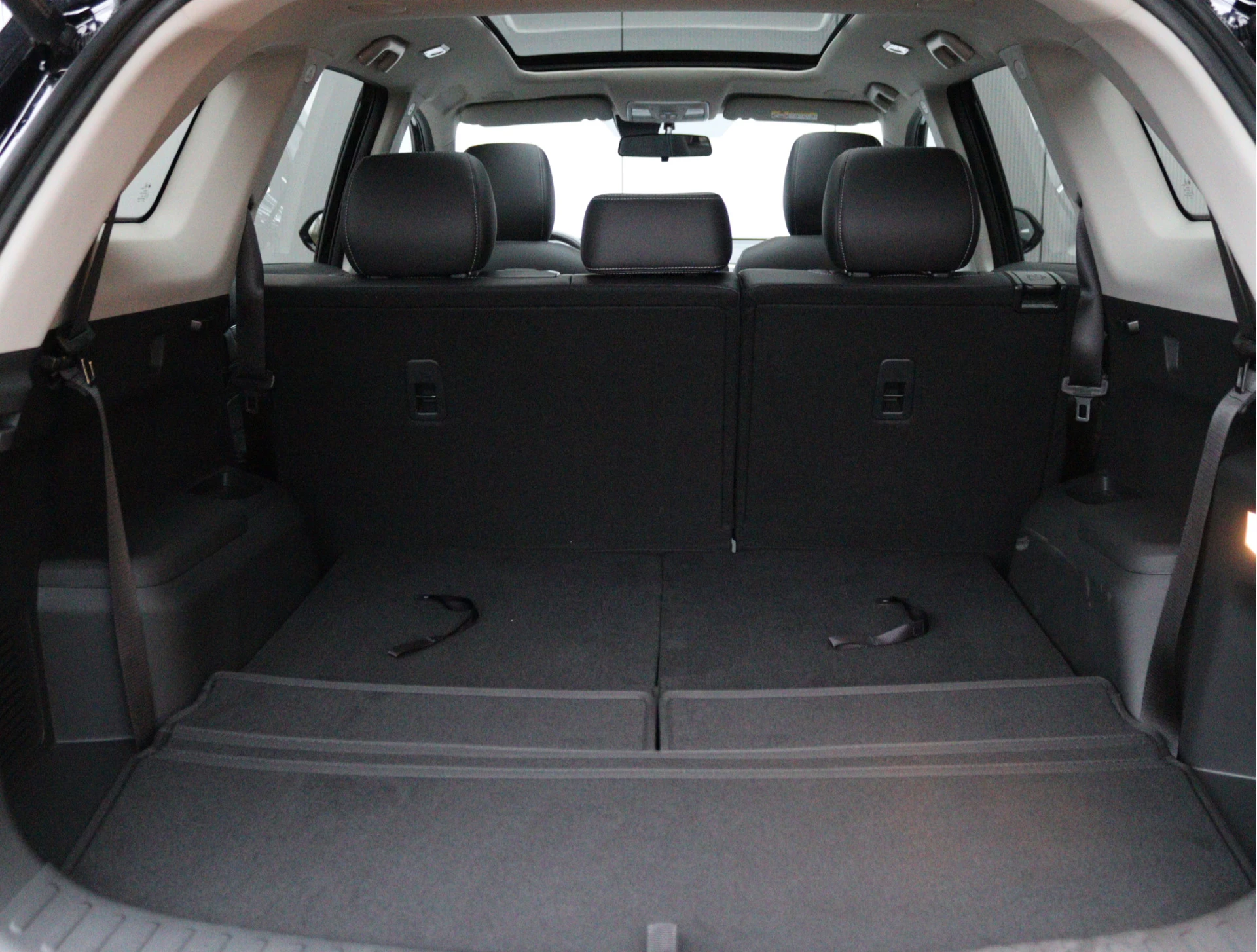 Hoofdafbeelding DFSK E5 PHEV