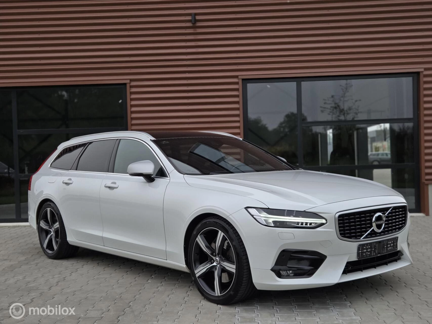 Hoofdafbeelding Volvo V90