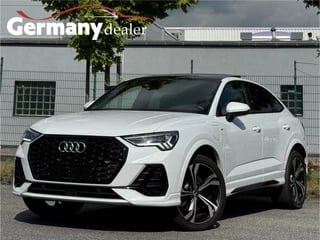 Audi Q3 Sportback 45TFSI E S-Edition Optic Black Pano Camera Matrix-Led ACC Virtual 20-Inch Keyless