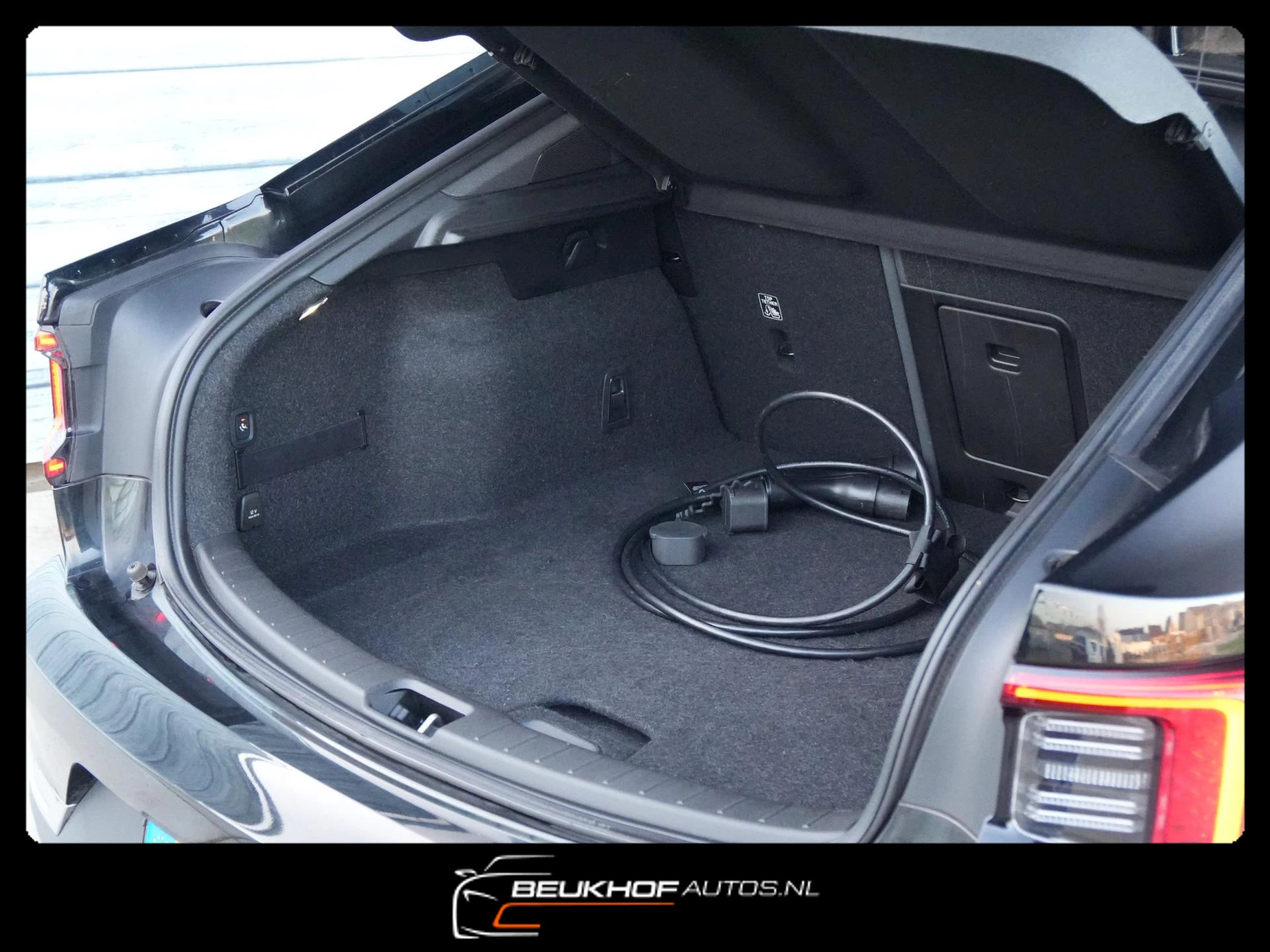 Hoofdafbeelding Polestar 2