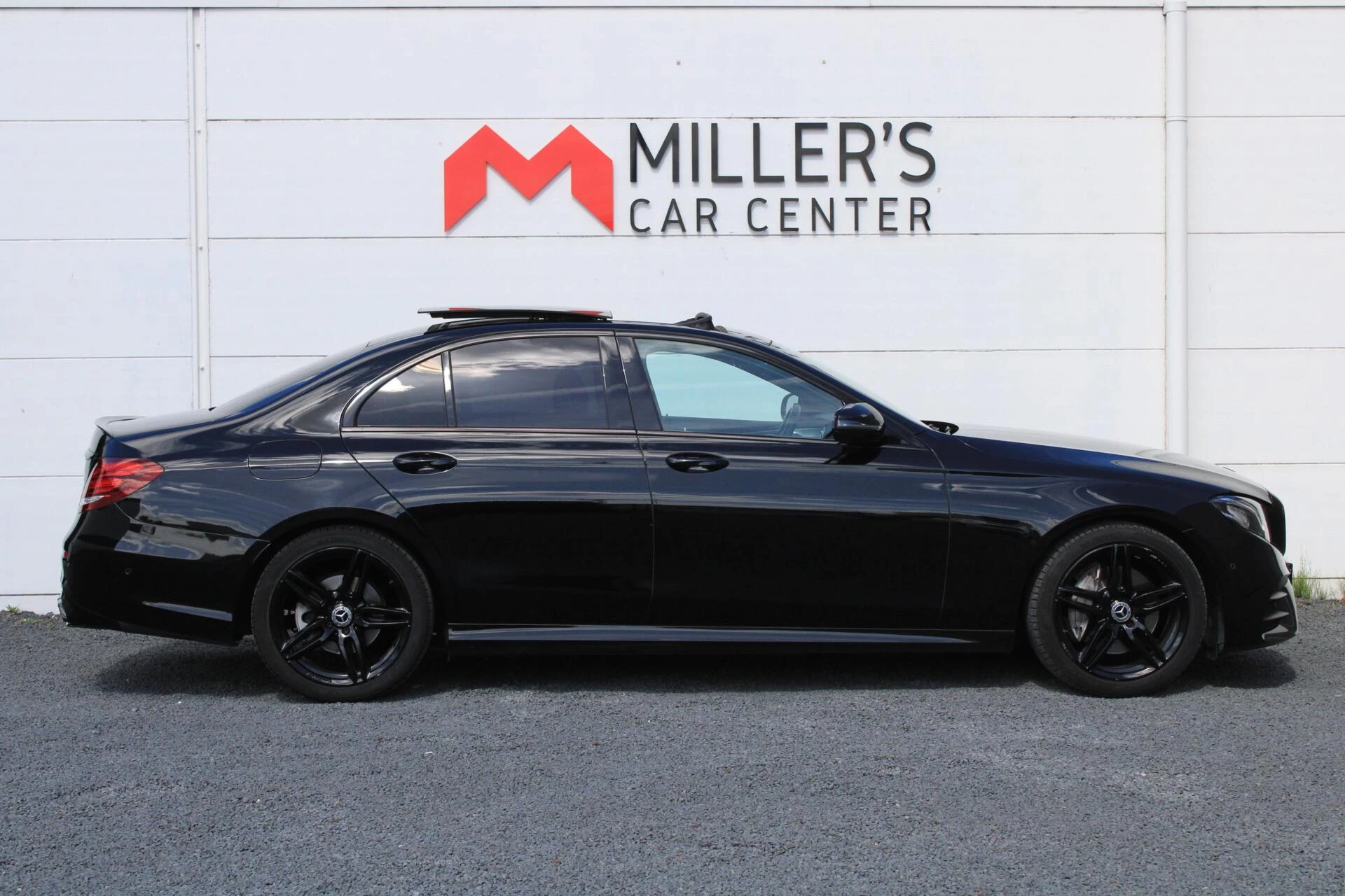 Hoofdafbeelding Mercedes-Benz E-Klasse