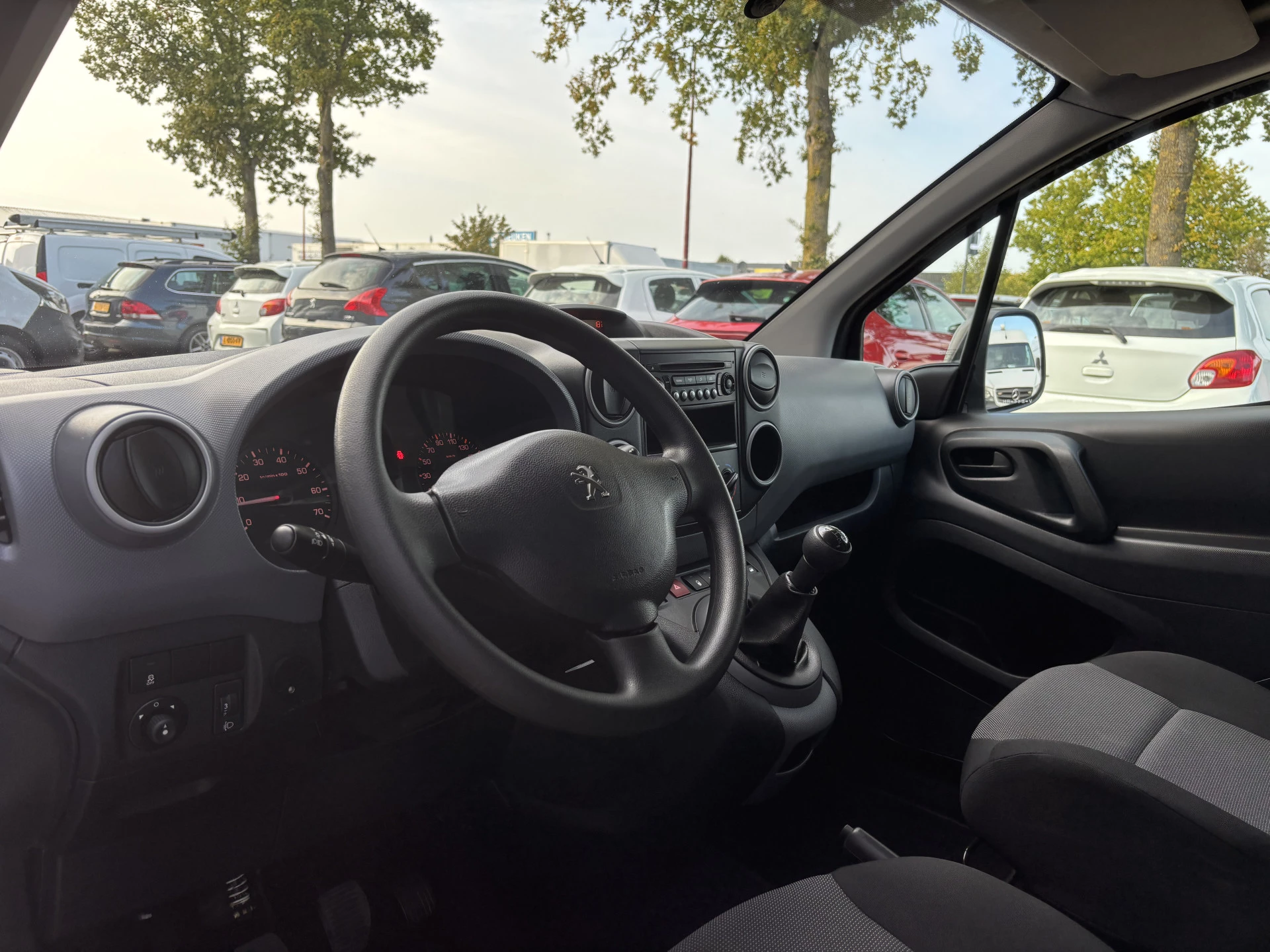 Hoofdafbeelding Peugeot Partner