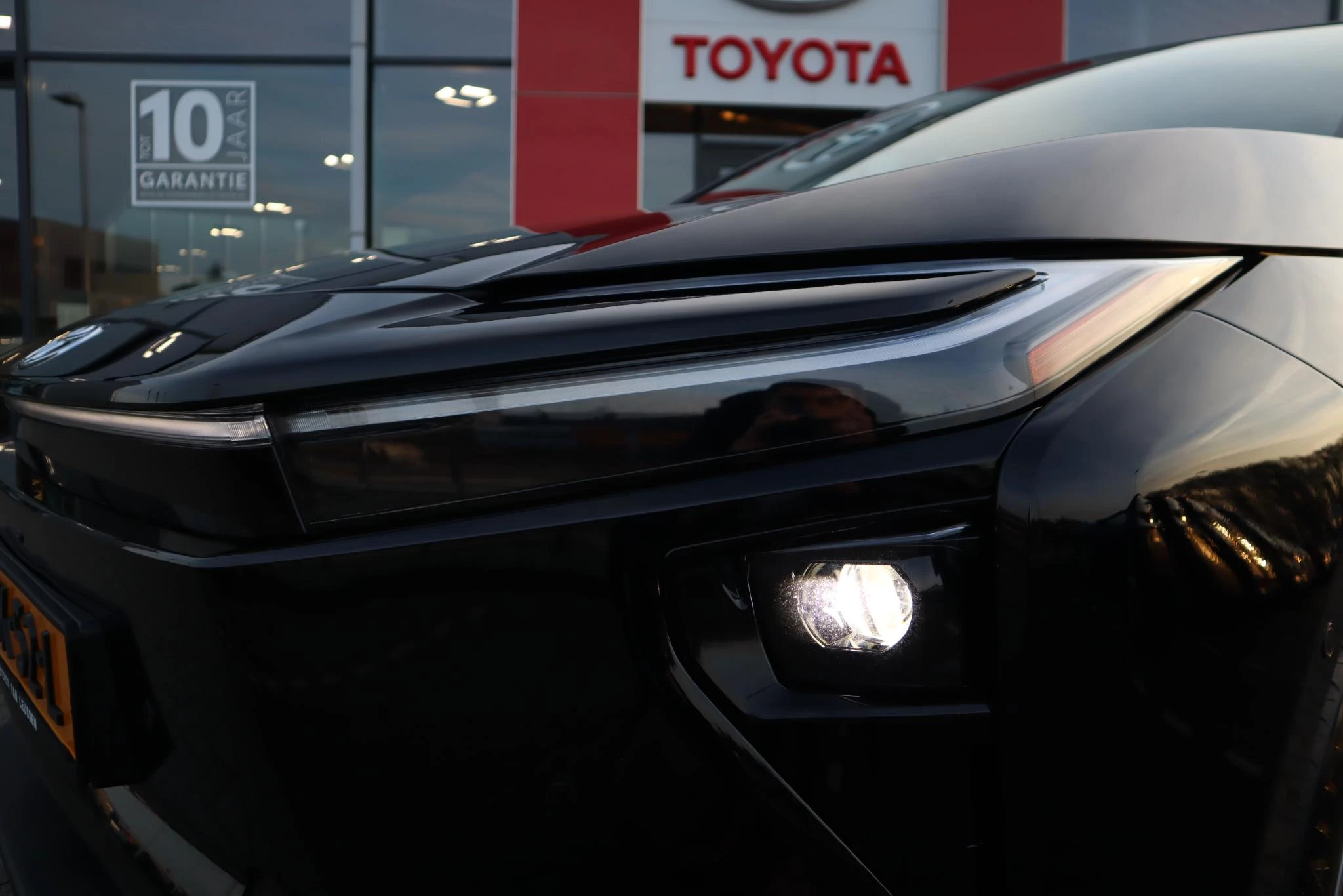 Hoofdafbeelding Toyota bZ4X